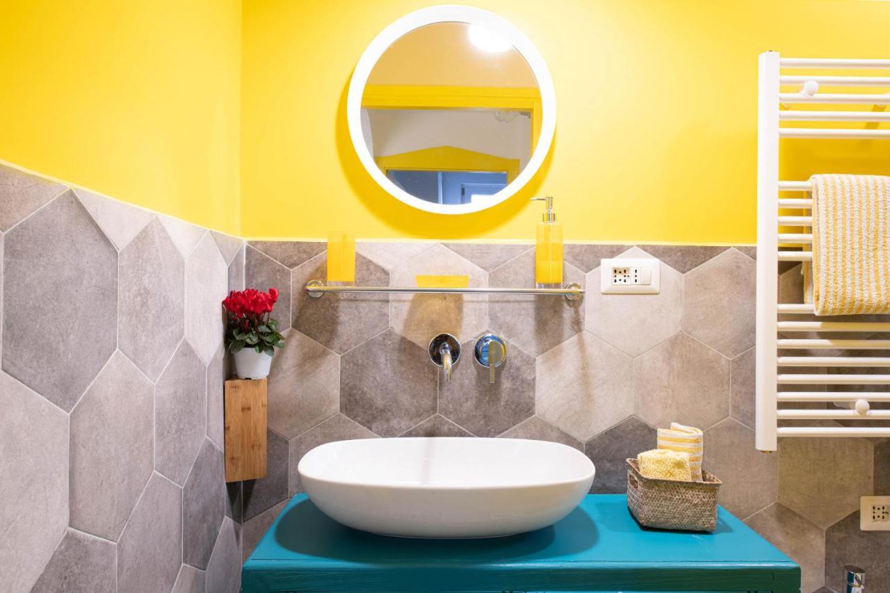 Trastevere Colorful Apartment With Terrace! Rome Exterior photo