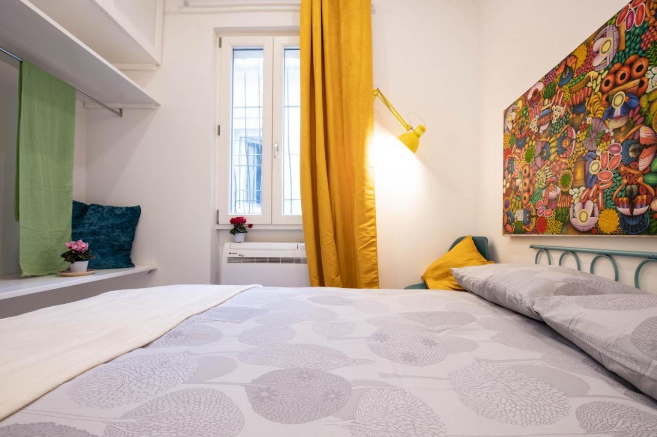 Trastevere Colorful Apartment With Terrace! Rome Exterior photo