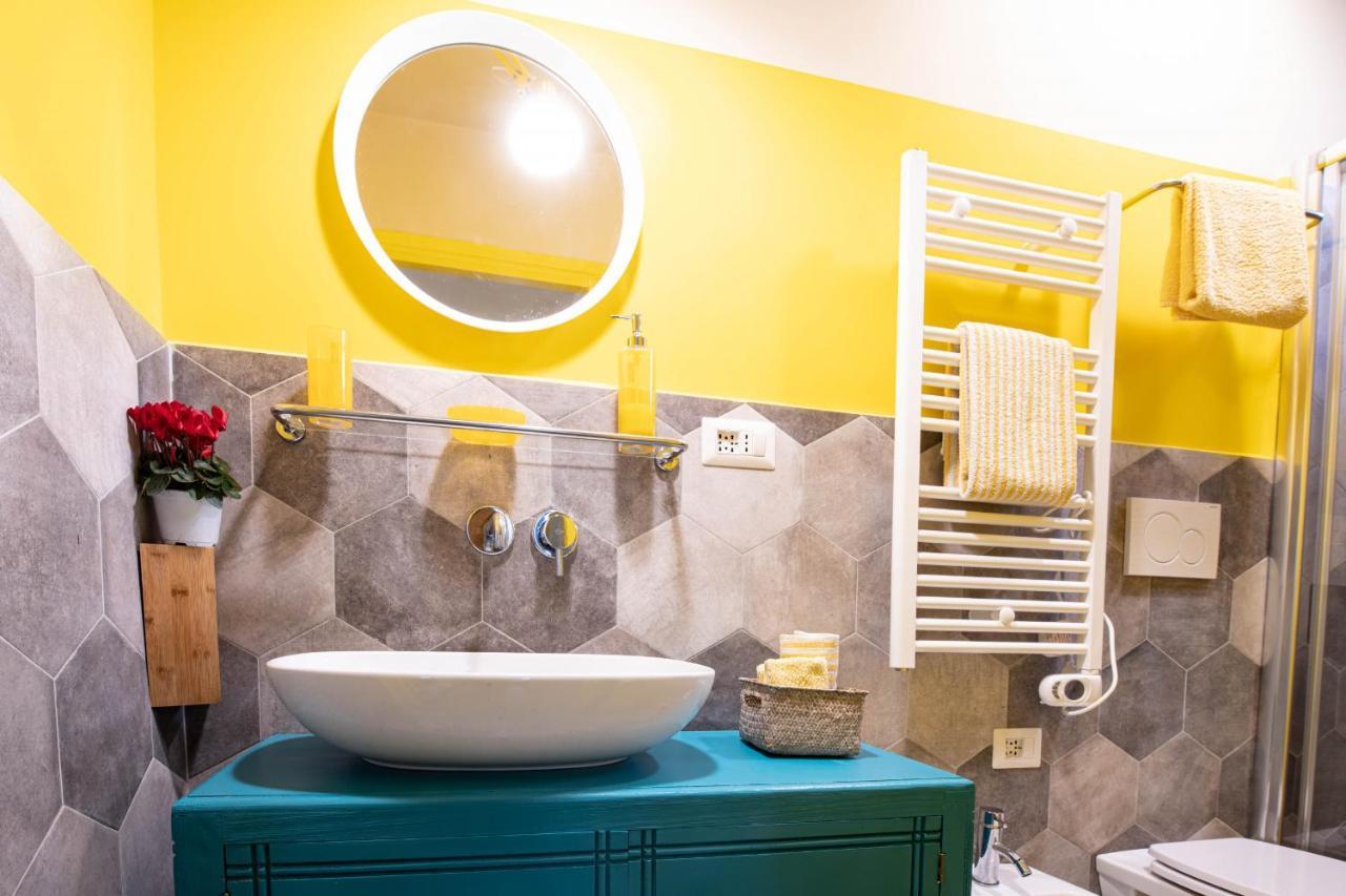 Trastevere Colorful Apartment With Terrace! Rome Exterior photo