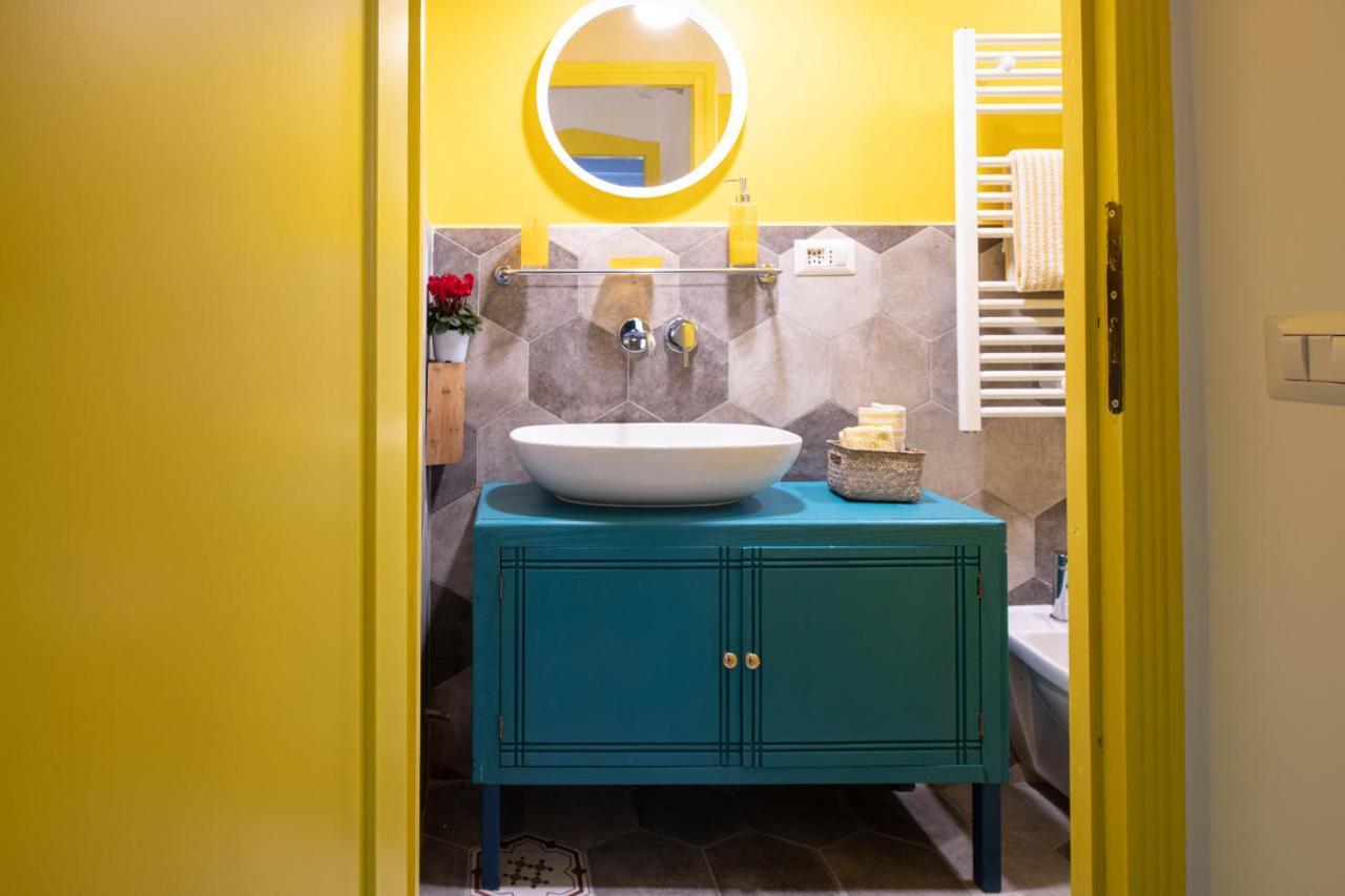 Trastevere Colorful Apartment With Terrace! Rome Exterior photo