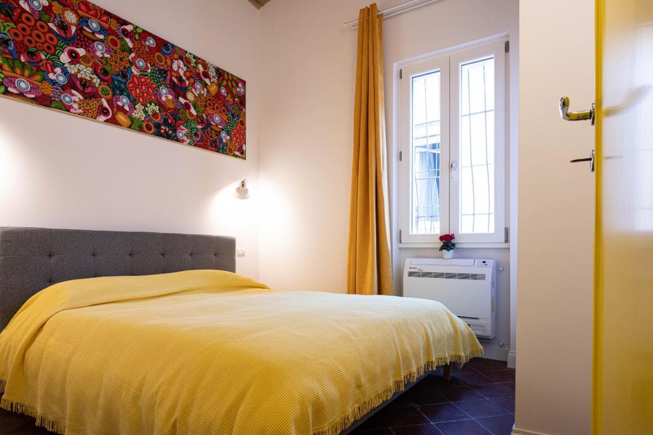 Trastevere Colorful Apartment With Terrace! Rome Exterior photo